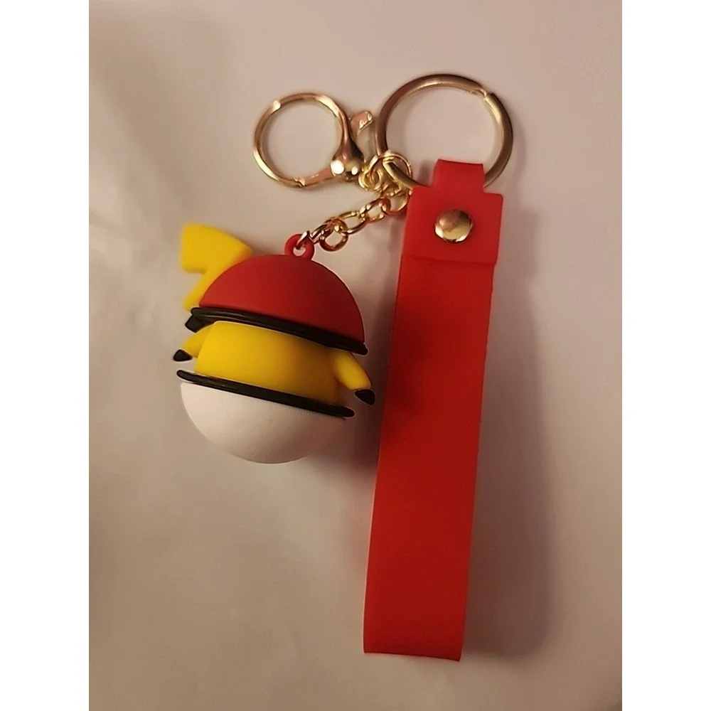 Pokémon Keychain Pikachu‎ In Pokémon Ball